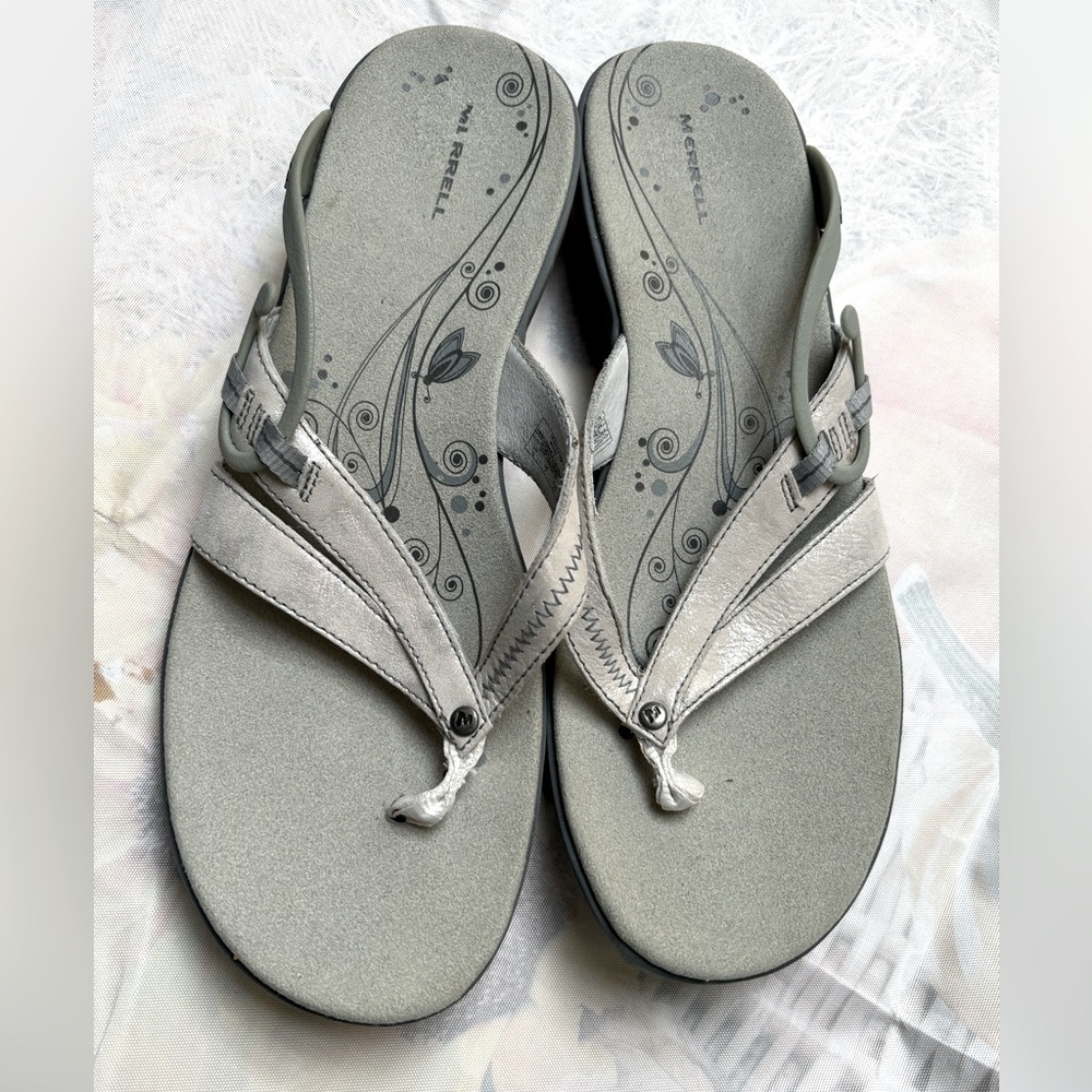 Merrell Womens Size 9 Celeste Flip Flop Thong Sandal Gray Slip on
